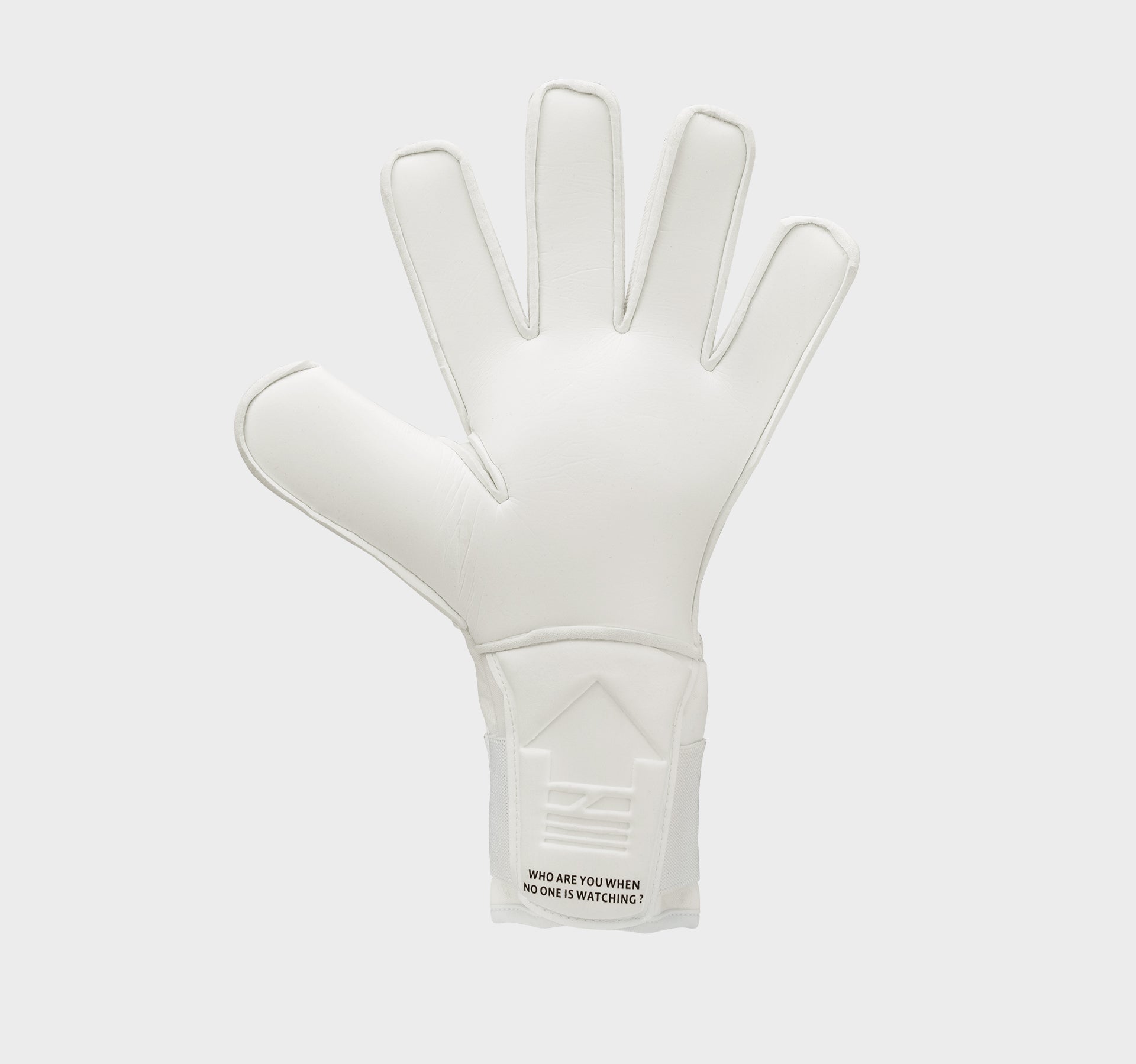 Cut #3 - Flat Palm - White/Black